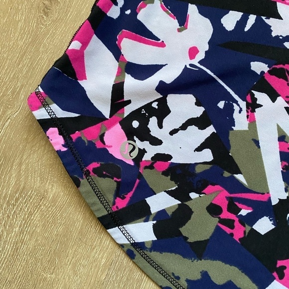 Lululemon Floral print Fast Lane Singlet Tank Top Pop Cut Boom Juice Multi Black - Picture 8 of 9